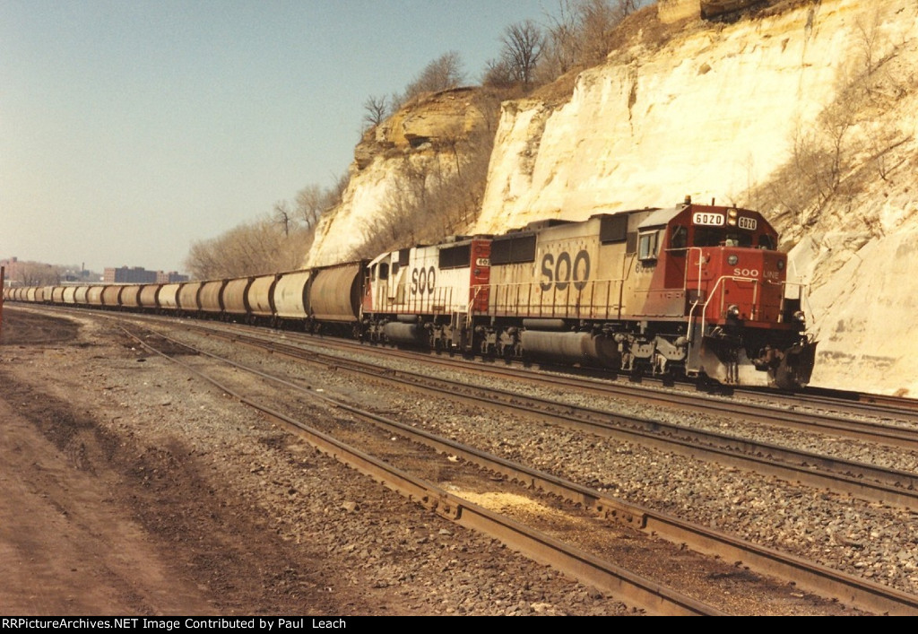 Eastbound unit potash loads